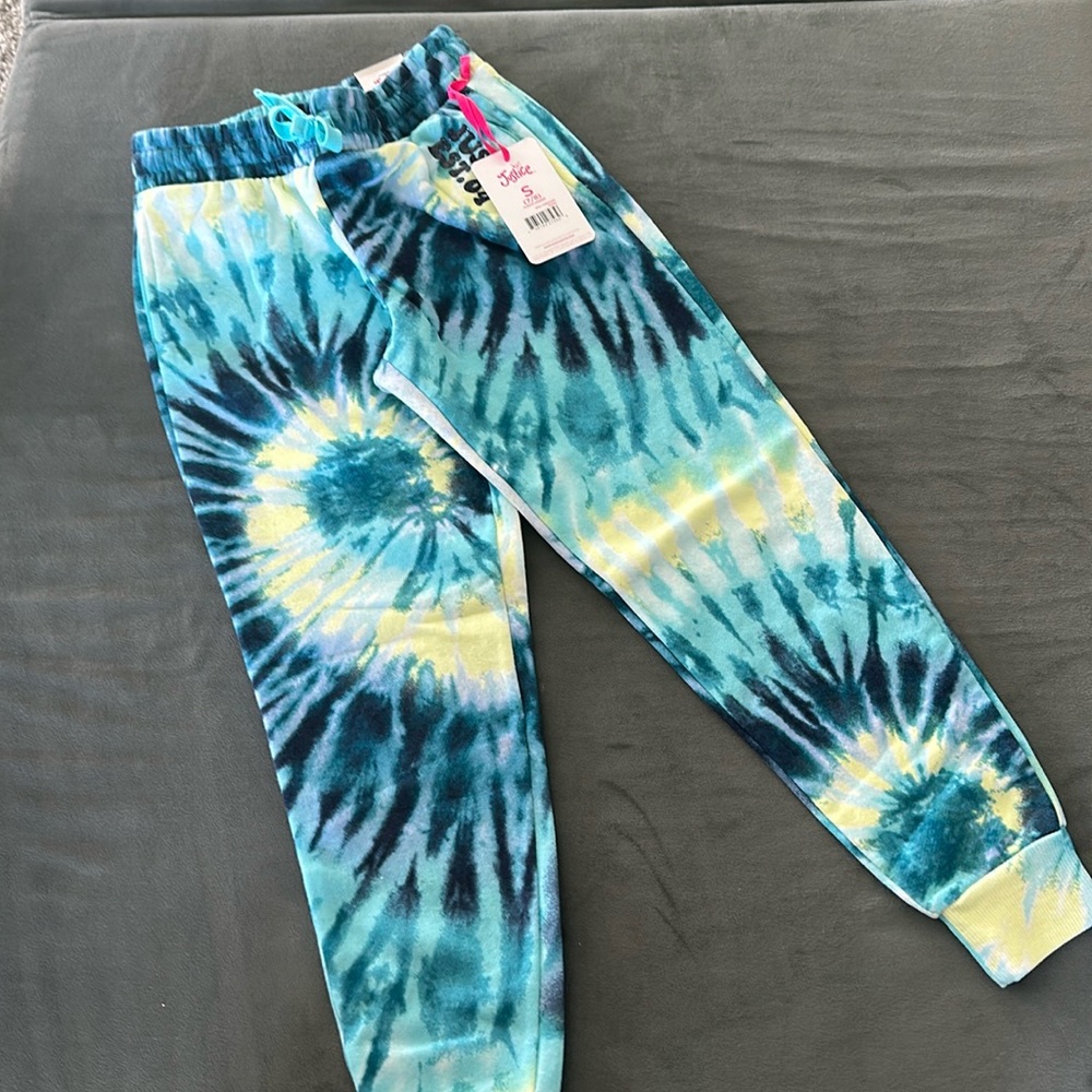 Girls Justice sweats, size S
